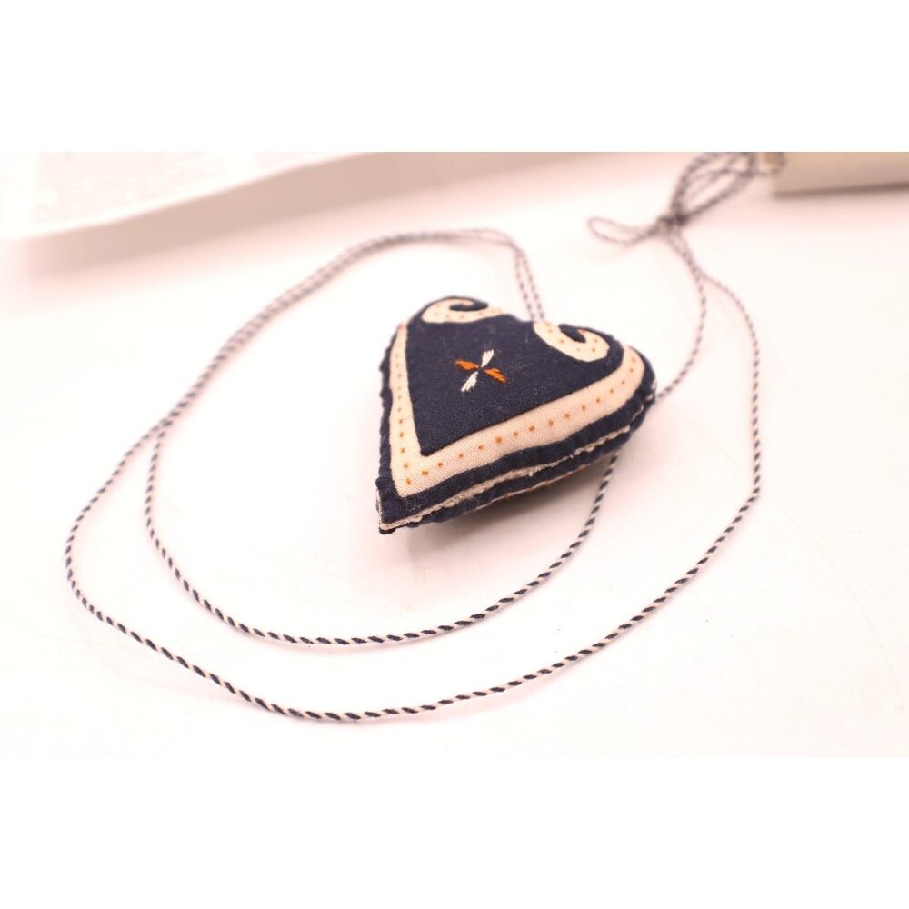 Hmong Handwork Heart Necklace Textile Art Spiritual Beliefs History Handmade - Picture 5 of 11